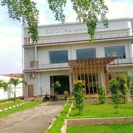 Oyo 90102 Edotel Hotel By Dbest Hospitality باندونج المظهر الخارجي الصورة