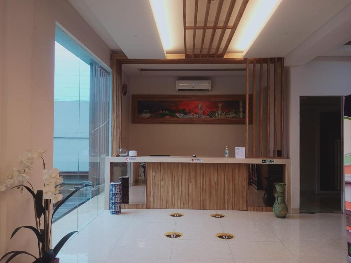 Oyo 90102 Edotel Hotel By Dbest Hospitality باندونج المظهر الخارجي الصورة