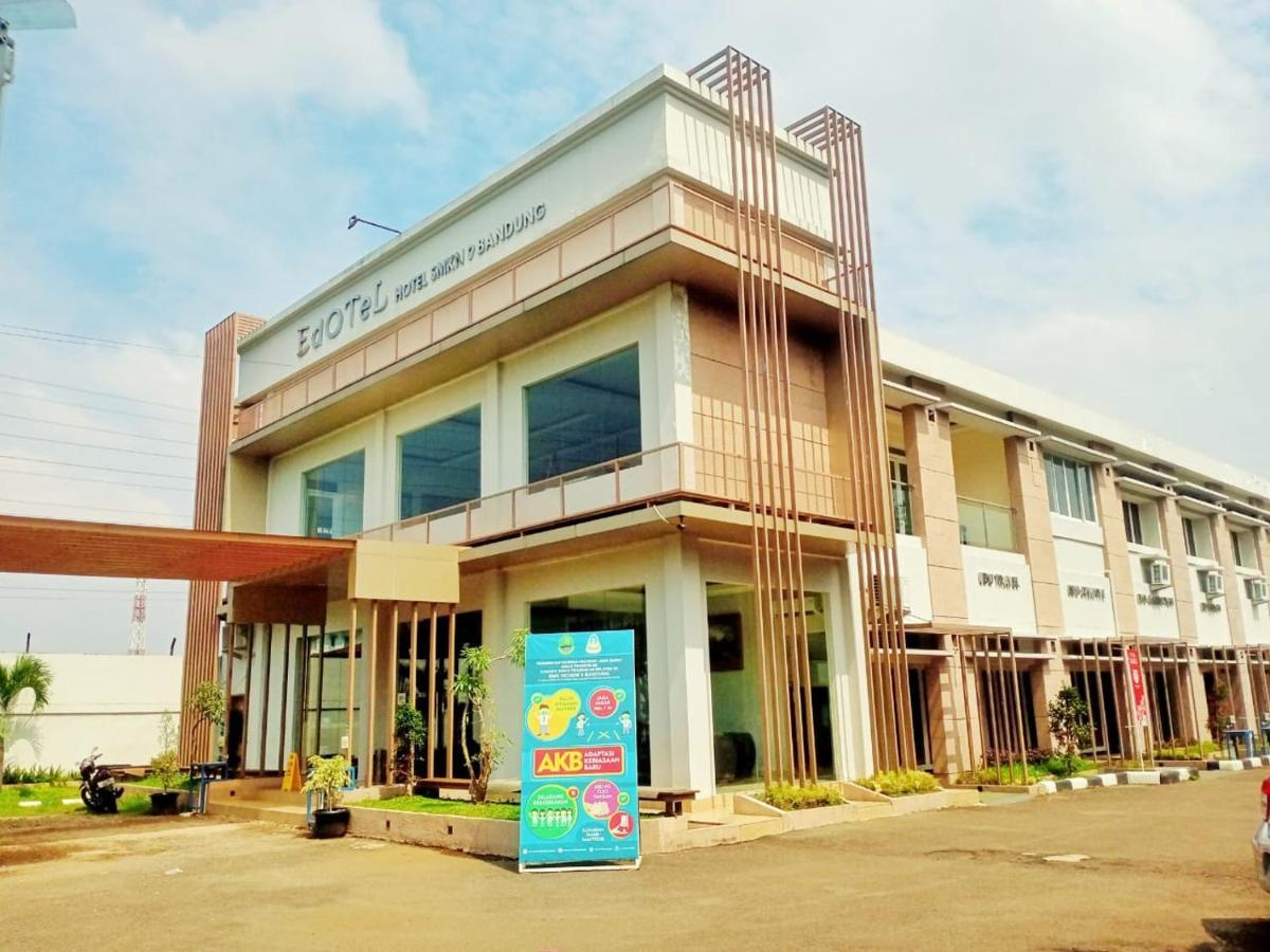 Oyo 90102 Edotel Hotel By Dbest Hospitality باندونج المظهر الخارجي الصورة