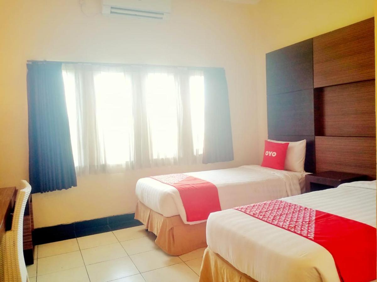 Oyo 90102 Edotel Hotel By Dbest Hospitality باندونج المظهر الخارجي الصورة