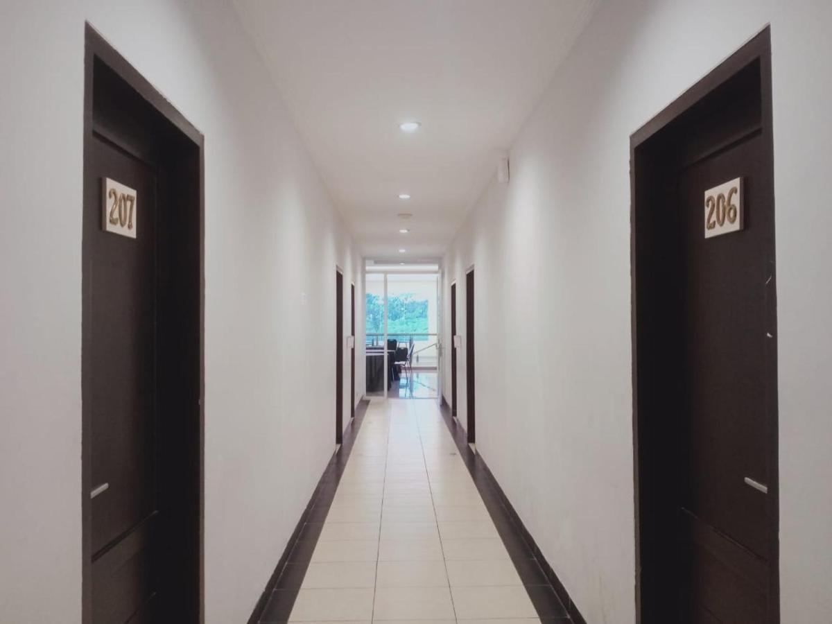 Oyo 90102 Edotel Hotel By Dbest Hospitality باندونج المظهر الخارجي الصورة