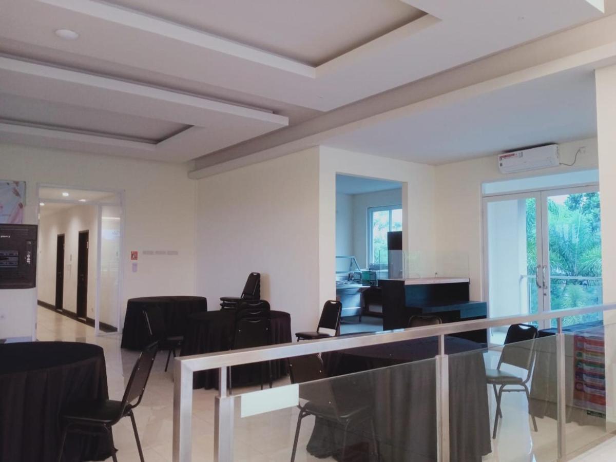 Oyo 90102 Edotel Hotel By Dbest Hospitality باندونج المظهر الخارجي الصورة