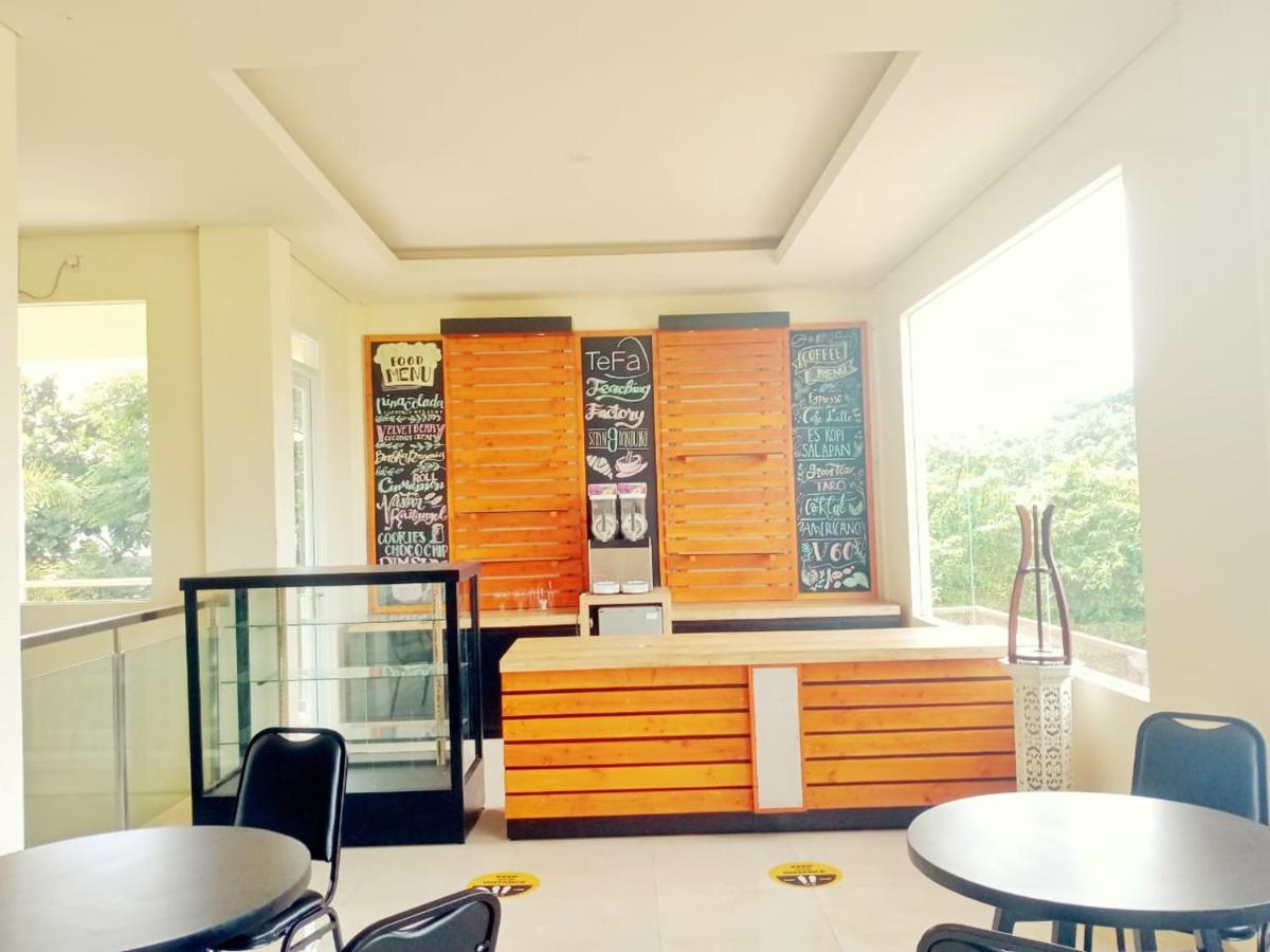 Oyo 90102 Edotel Hotel By Dbest Hospitality باندونج المظهر الخارجي الصورة