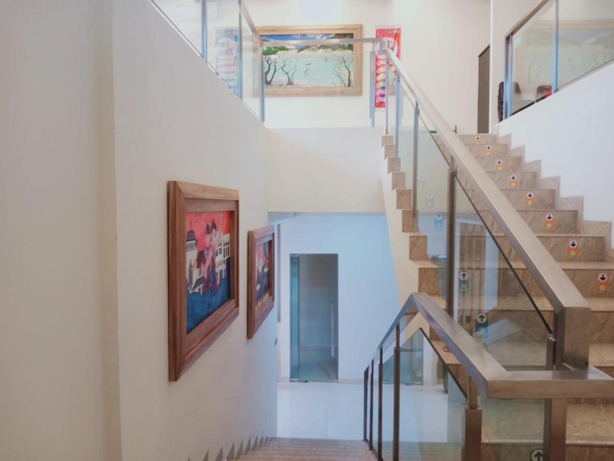 Oyo 90102 Edotel Hotel By Dbest Hospitality باندونج المظهر الخارجي الصورة