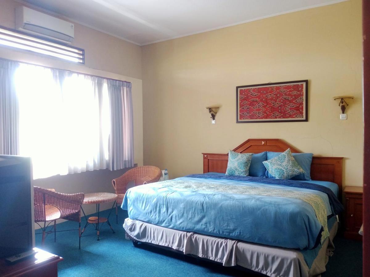 Oyo 90102 Edotel Hotel By Dbest Hospitality باندونج المظهر الخارجي الصورة
