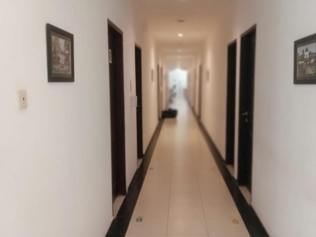 Oyo 90102 Edotel Hotel By Dbest Hospitality باندونج المظهر الخارجي الصورة